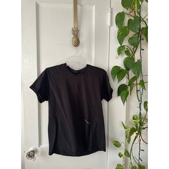 Hanes Nano men’s size medium black t-shirt - Picture 1 of 7